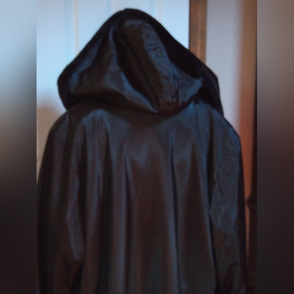 Utex Design woman's rain/snow coat - Picture 6 of 16